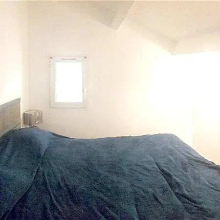 House With 2 Bedrooms In With Enclosed Garden 250 M From The *
