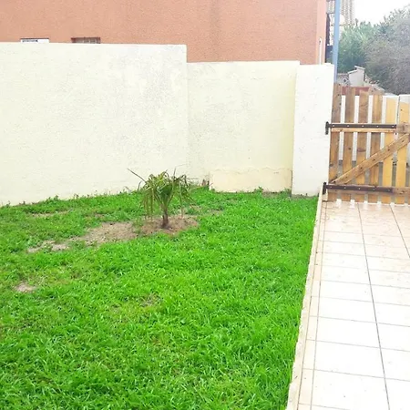 House With 2 Bedrooms In With Enclosed Garden 250 M From The *