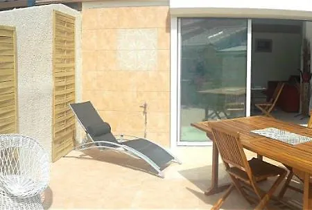 Holiday home House With 2 Bedrooms In With Enclosed Garden 250 M From The